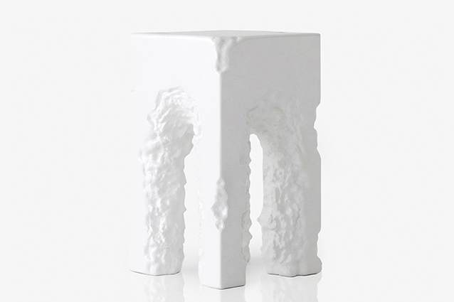kameh-side-table